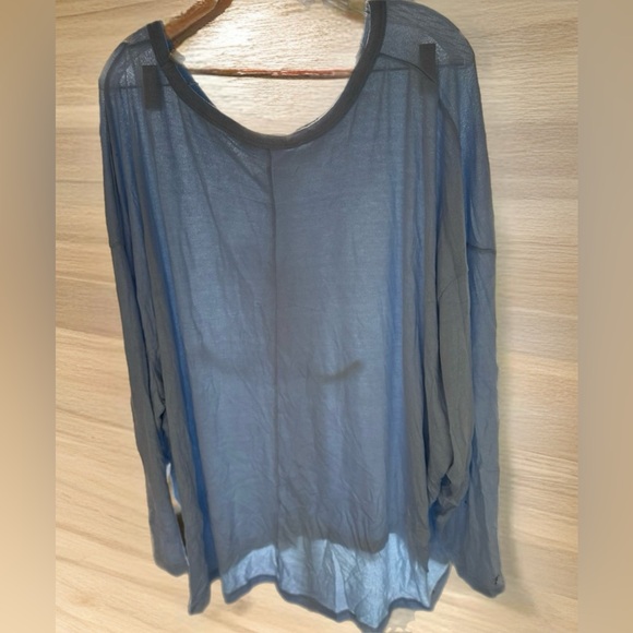 Old navy light blue light sweatshirt - Picture 5 of 5